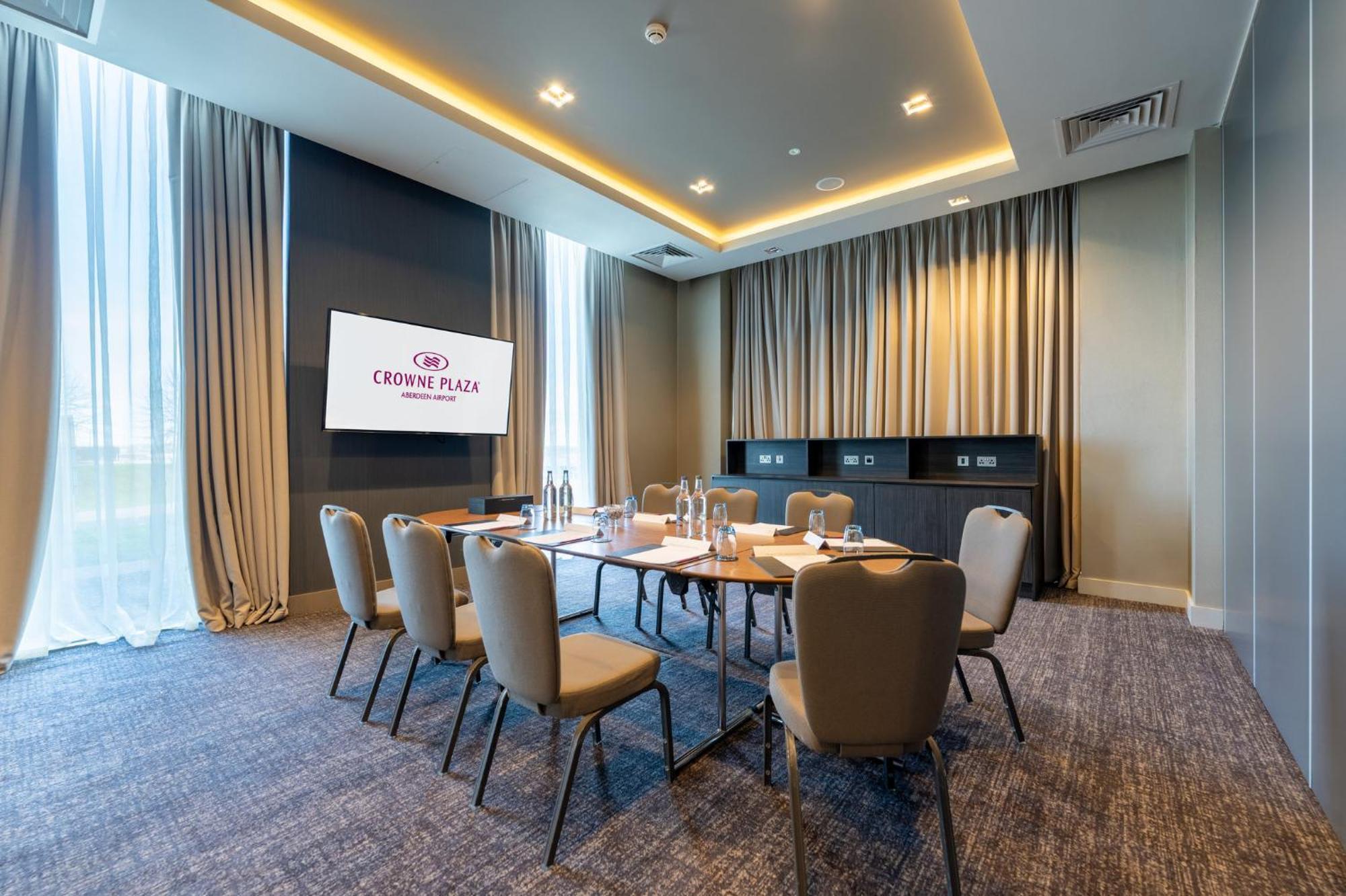 Crowne Plaza Aberdeen Airport By Ihg Hotel 4*