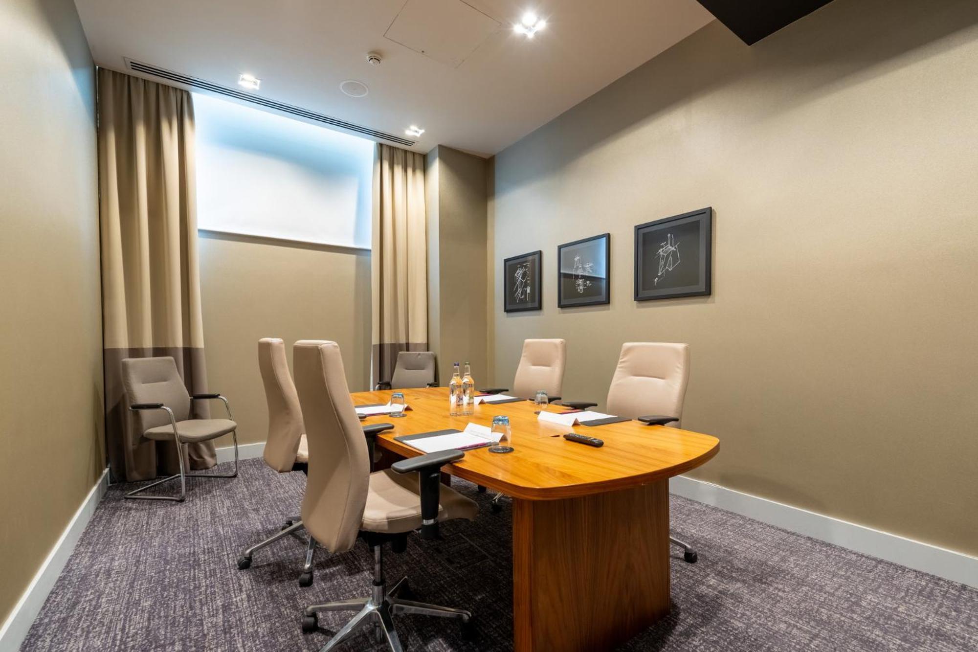 Crowne Plaza Aberdeen Airport By Ihg Hotel Dyce