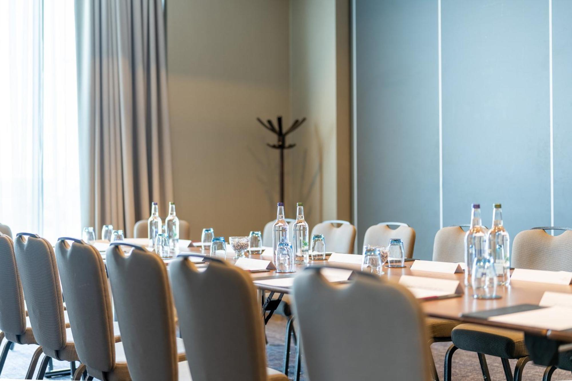 Crowne Plaza Aberdeen Airport By Ihg Hotel 4*