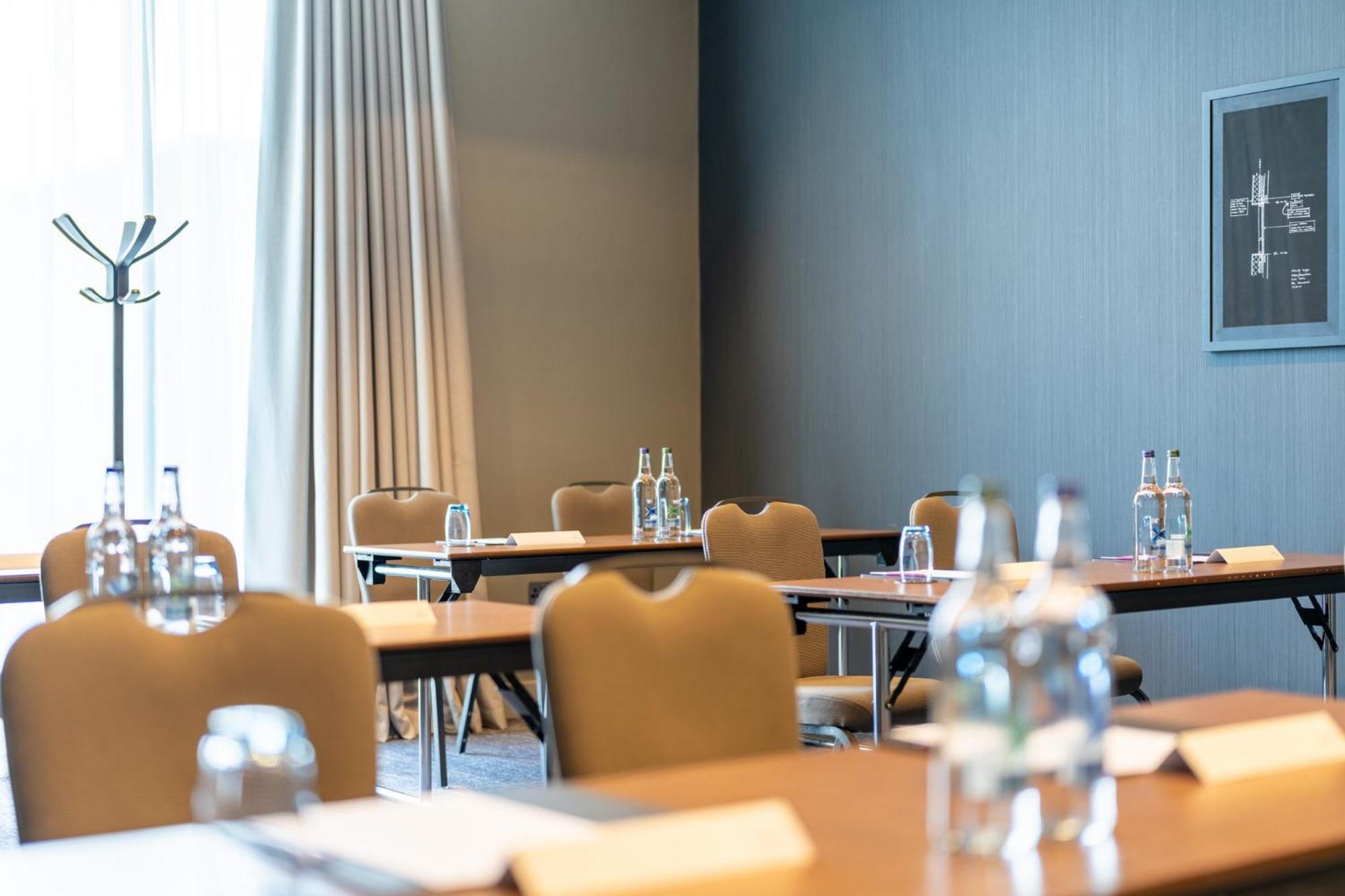 Crowne Plaza Aberdeen Airport By Ihg Hotel Dyce