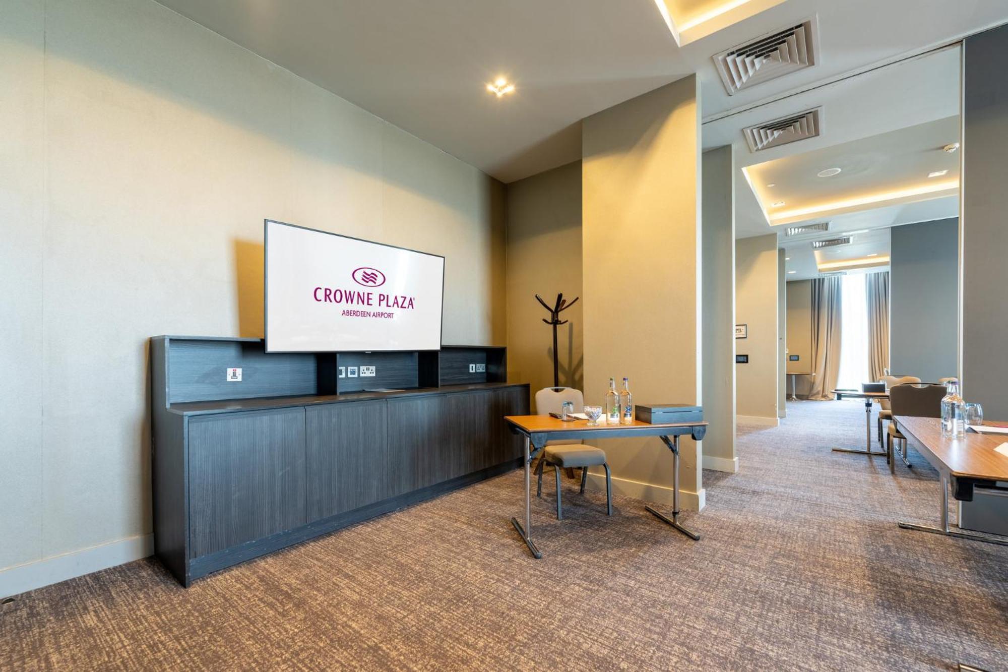 Hotel Crowne Plaza Aberdeen Airport By Ihg 4*