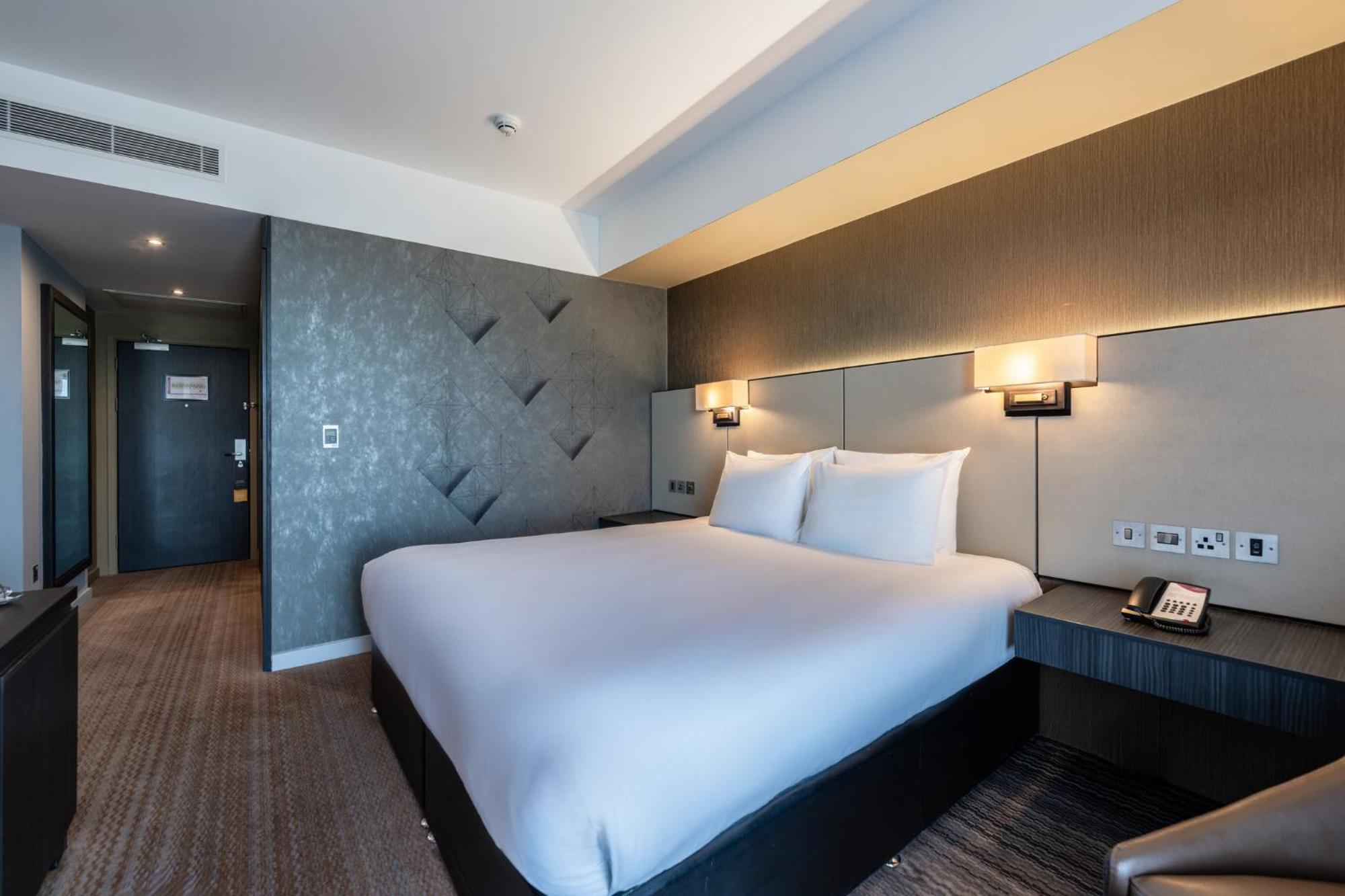Crowne Plaza Aberdeen Airport By Ihg 4*
