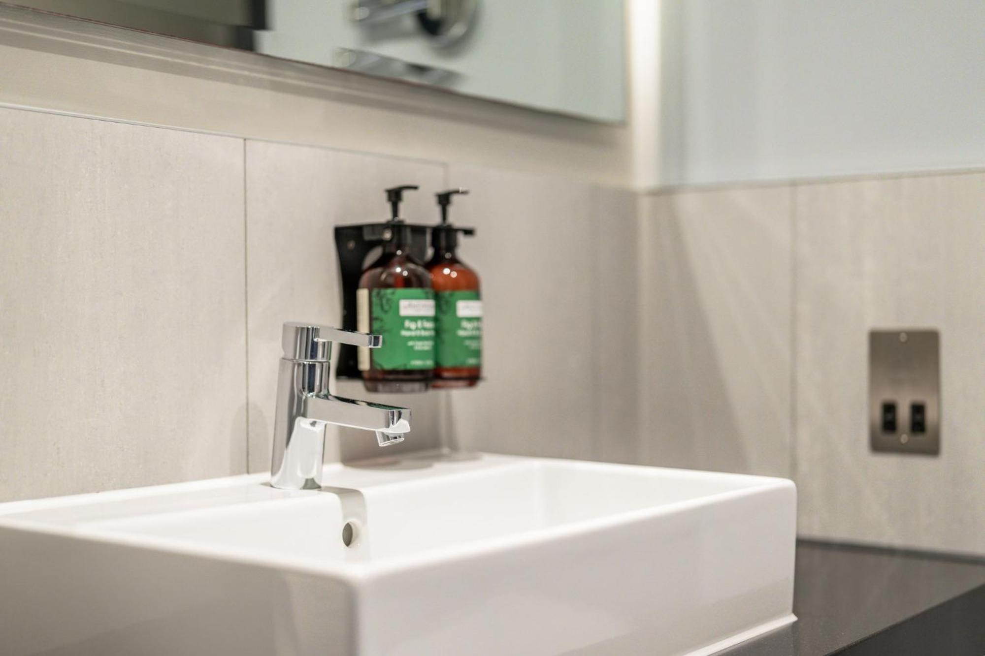 Crowne Plaza Aberdeen Airport By Ihg 4*