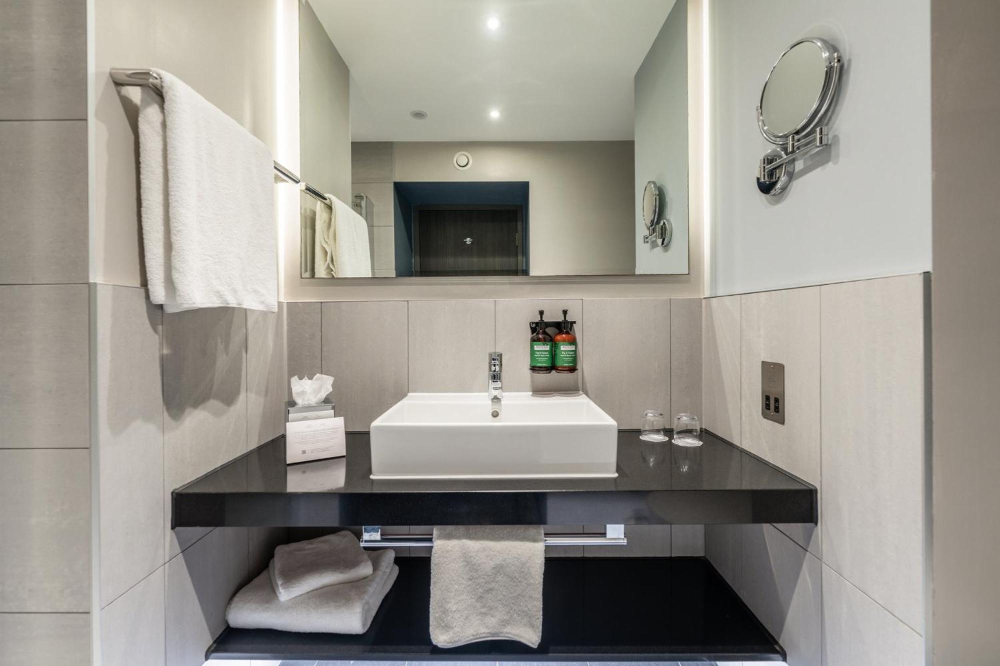 Crowne Plaza Aberdeen Airport By Ihg 4*